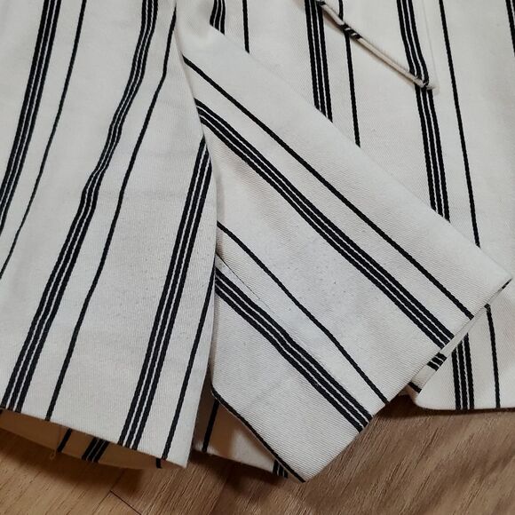 🔺️Zara Ivory Striped Belted Paperbag Shorts Small - Picture 10 of 10